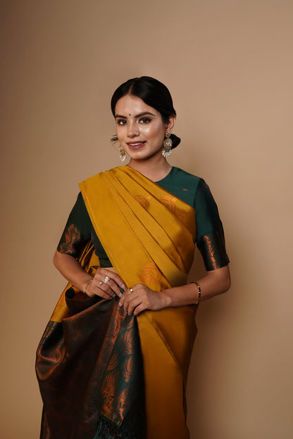 Yamika I Banarasi Silk Saree I Mustard Yellow